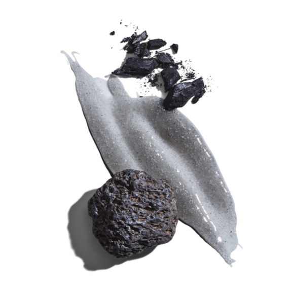 Jack Black Charcoal Body Buff
Exfoliating Cleanser 3fl oz - Picture 5 of 6